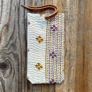 Belle’s Nest – Belle’s Soft Eyeglass Case