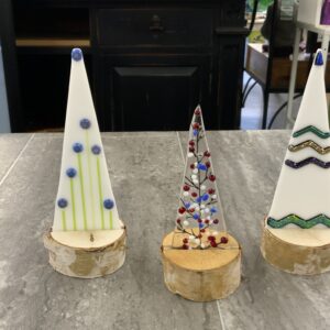 JSG Christmas Tree on Birch Round