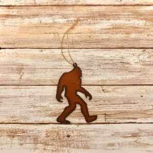 Universal Ironworks Inc – Bigfoot Yeti Rustic Sasquatch Ornament