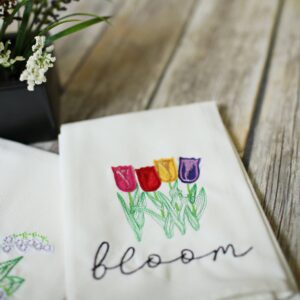 SewMuchMoreStore – Tulips Bloom Tea Towel – Embroidered – Floral – Spring