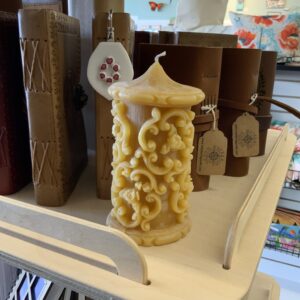 Rodger Schnee Scroll Candle