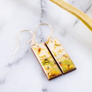 No Man’s Land – Vintage Golden Bees Rectangle Earrings