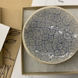 Ceramic Round Hydrangea