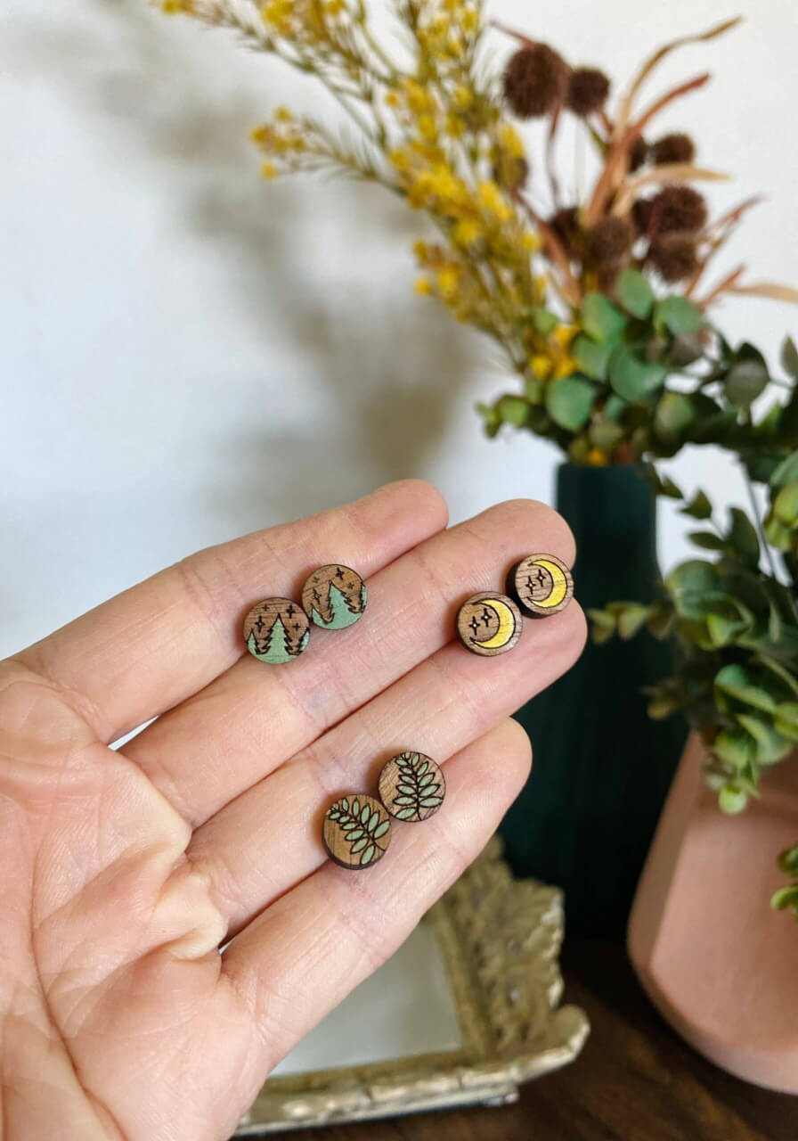 Desert Accents - Stud Earrings Ferns