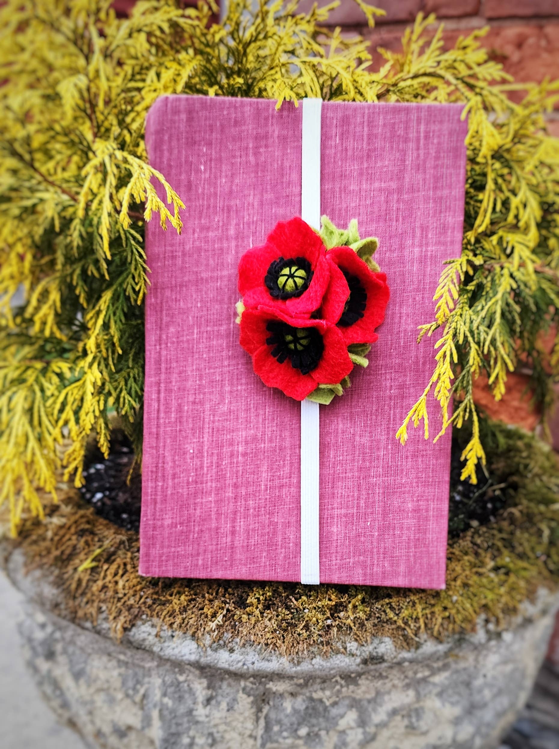 Madymae Felt Florals - Felt Bookmark - Poppies