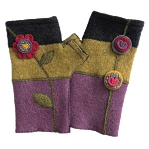 Woolflower – FG039 Black Flower Fingerless Gloves