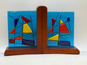 Read more about the article Fused Glass & Wood Book Ends