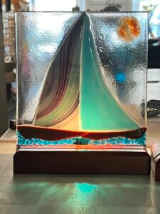 Read more about the article Fused Glass 8” Art Piece Including Metal Stand